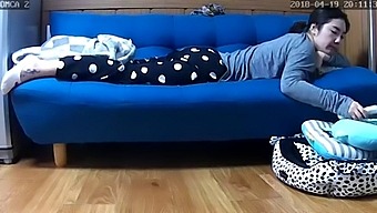 Korean Webcam Model Caught In The Act Of Self-Pleasure