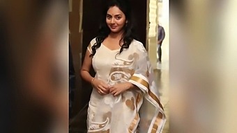 Desi Married Aunty Indulges In Steamy Phone Sex With Her Young Lover