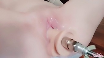 Petite Amateur Lina Moore'S Intense Solo Session With Female Ejaculation