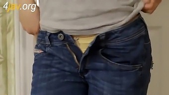 Khanhtaka'S Asian Girl Gets Fucked Hard In A Full Movie