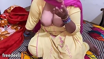 Mature Indian Wife Enjoys Fucking With Young Asian Boy