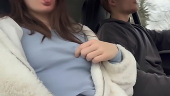 Christmas-Themed Video Of An Amateur Couple’s Sexual Experience.